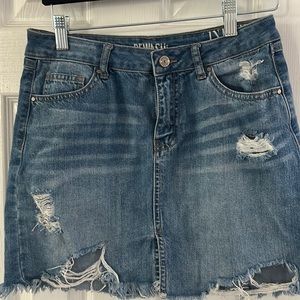 Distressed jean mini